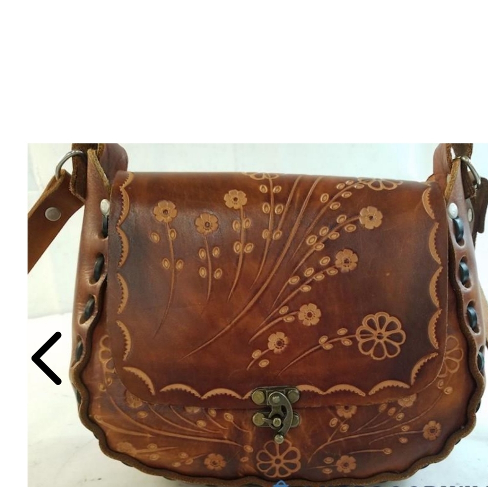 Beautiful Vintage 70's Hand tooled Purse